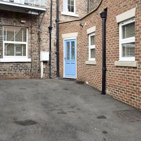 Alice's Place Holiday home